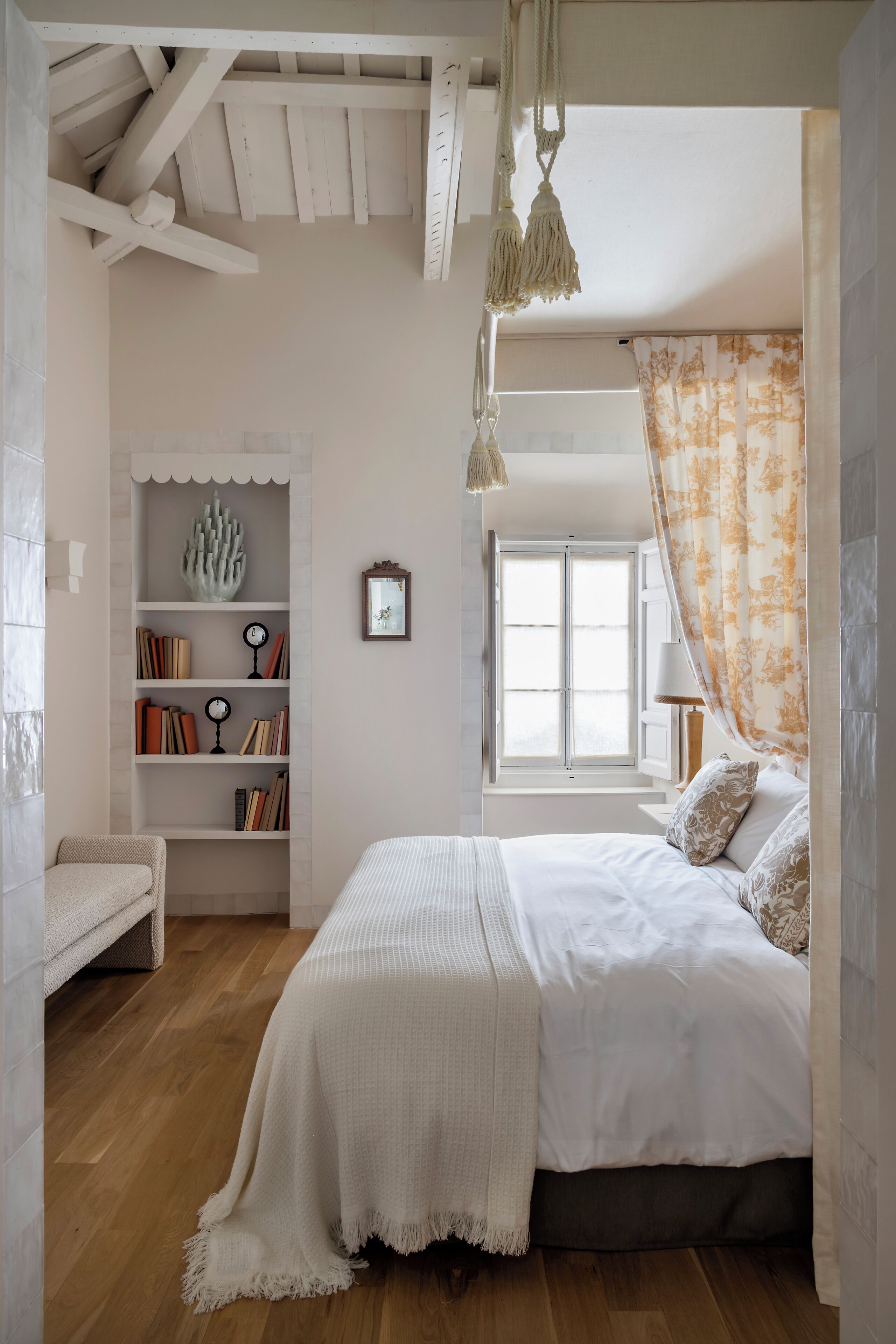 Habitación Premium | Ropa de cama de alta calidad y edredones de plumas