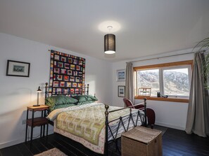 5 bedrooms, individually decorated, individually furnished, free WiFi - Free Presbyterian Manse (Kinlochbervie)