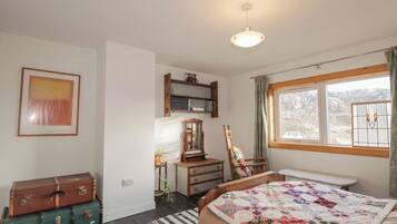 5 Schlafzimmer, individuell dekoriert, individuell eingerichtet