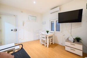 Studio - M Esa80e Piso en el Centro de Madrid - Malasa a (Madrid)