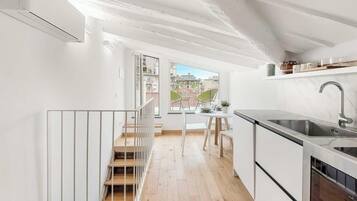 Kühlschrank, Mikrowelle, Geschirrspüler