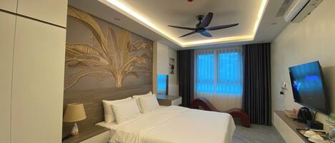 Chambre Double Deluxe | Minibar, espace de travail pour ordinateur portable, Wi-Fi gratuit