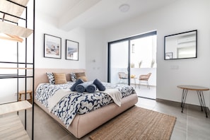 Bügeleisen/Bügelbrett, WLAN, Bettwäsche