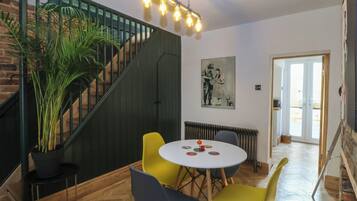 Cottage | Tempat makan