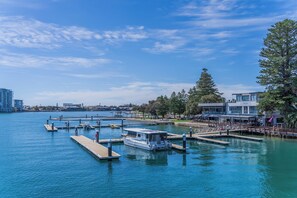 Marina - Walk to the Mandurah Foreshore & Marina (Mandurah)