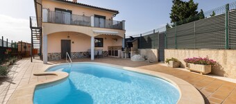 Apartment 'Font Major' with Mountain View, Private Pool and Wi-Fi