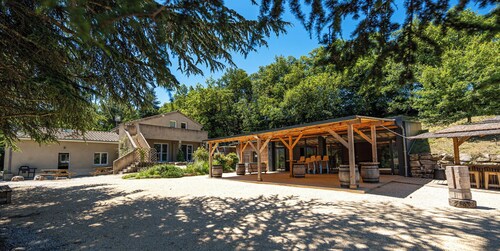 Domaine des Ayasses, a little corner of paradise in the Drôme countryside (swimming pool)