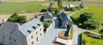 Large family home, completely renovated, between sea and countryside.