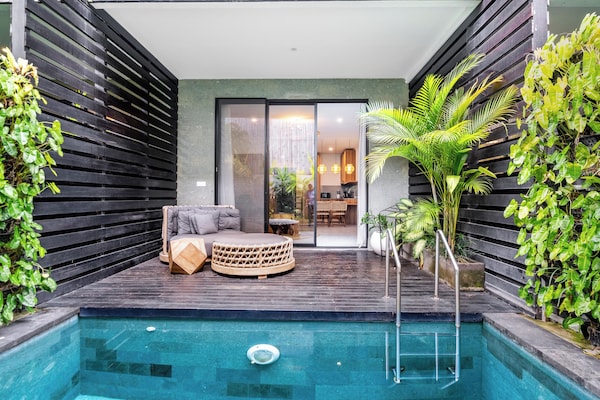 Ocean Breeze Berawa Villa - Canggu