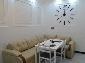 Dining - Wonderful 1-bedroom apartment with AC in vibrant Batumi (Batumi)