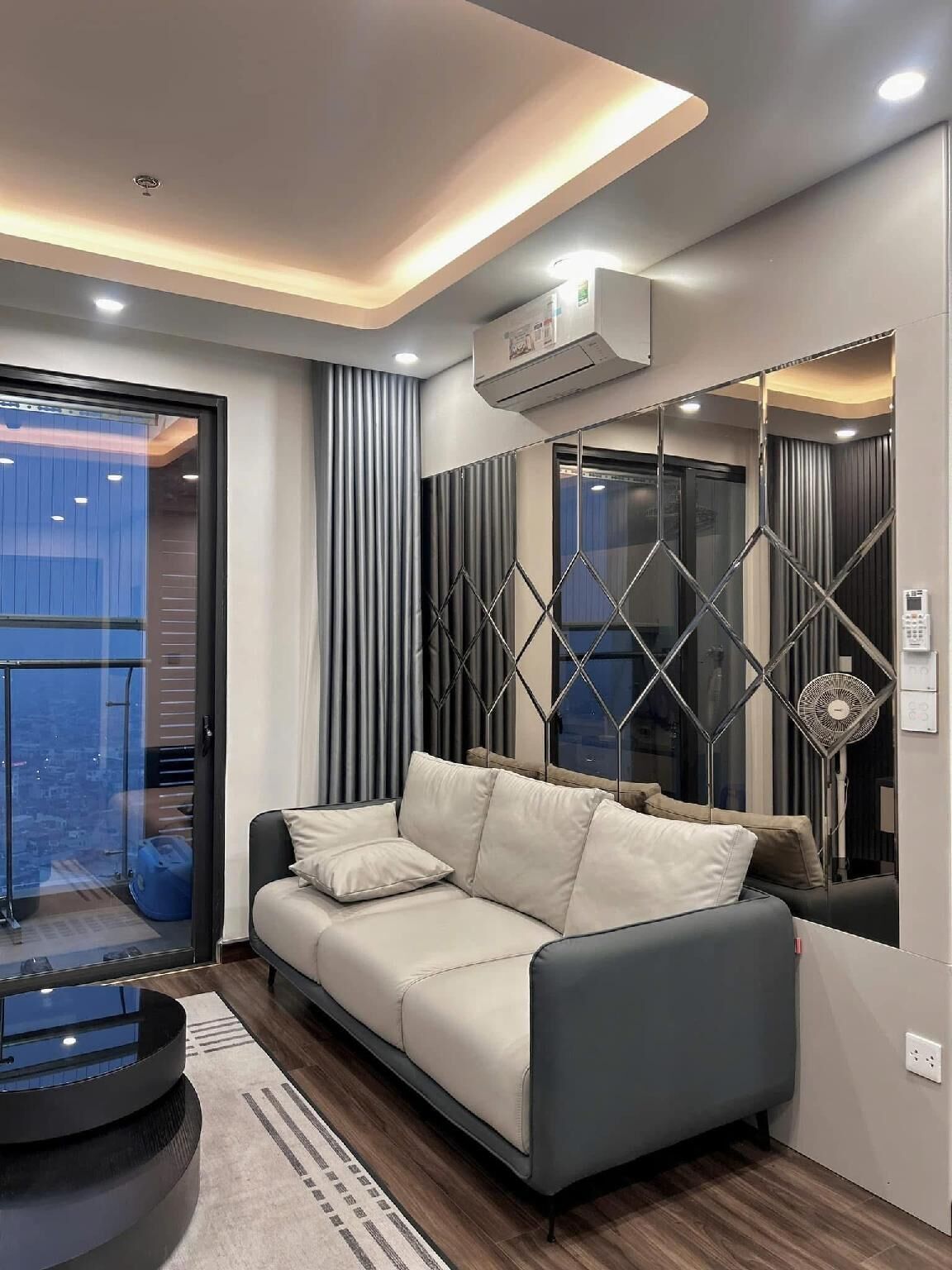 Deluxe Apartment, 2 Bedrooms, Balcony, City View | Living area | 30-inch LCD TV with digital channels
