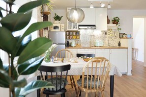Dining - Cozy 1-bedroom apartment in quaint Korčula with AC (Korčula)