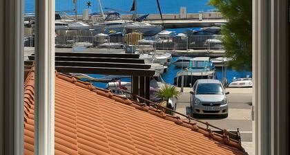 Cozy 1-bedroom apartment in quaint Korčula with AC