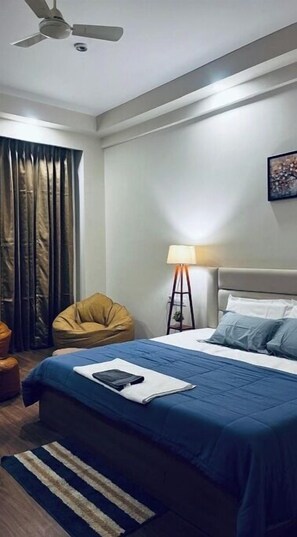 Classic Room, Balcony | Free WiFi - Khatu Hotel (Greater Noida)