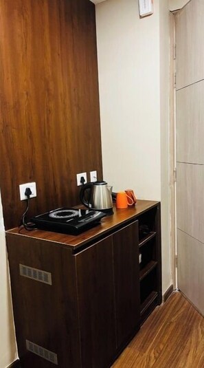 Phòng phong cách cổ điển, ban công | Nội thất