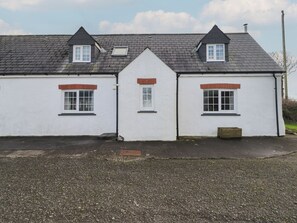 Exterior - Farm Cottage (Haverfordwest)