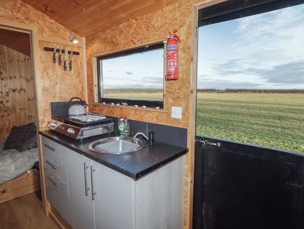 Rhosgranog Shepherds Hut - England