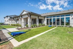 Exterior - Chisholm Trace 1236 I Spacious 1 Bed 1 Bath (Cleburne)
