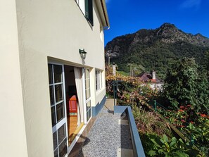 Exterior detail - Madeira, 2 Bedroom house with sea view and Penha de Águia, Porto da Cruz, Madeira Island (Porto da Cruz)