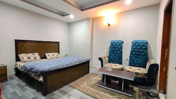 Family Double Room | Free WiFi