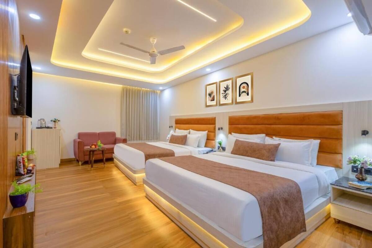 In-room safe, desk, laptop workspace, blackout drapes