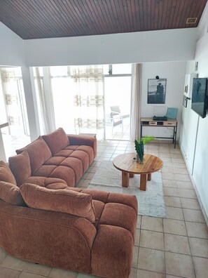 Living area - Apartment Kilti 2 -Amelie- 5 minutes drive from the beach (Les Trois-Îlets)