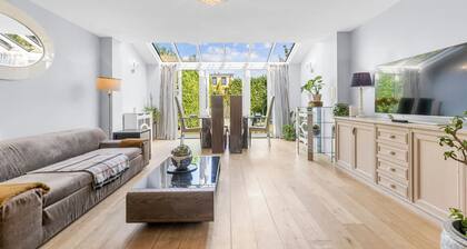 3-bed Greenhithe Retreat Garden Near Bluewater