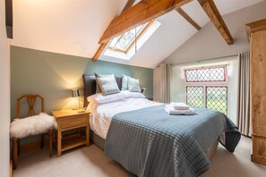 2 chambres, fer et planche à repasser, lit parapluie, Wi-Fi gratuit