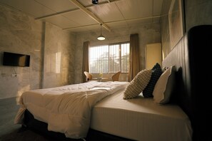Executive Room | Free WiFi - SHREE LODGING & BOARDING (Vasai)