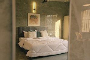 Executive Room | Free WiFi - SHREE LODGING & BOARDING (Vasai)
