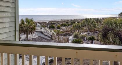 Beautiful Oceanfront Condo New to the Rental Market!