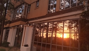 Exterior detail - The Cliff (Nairobi)