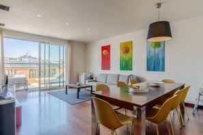 Living area - Penthouse with stunning TERRACE / Arco de Triunfo (08009 Barcelona)