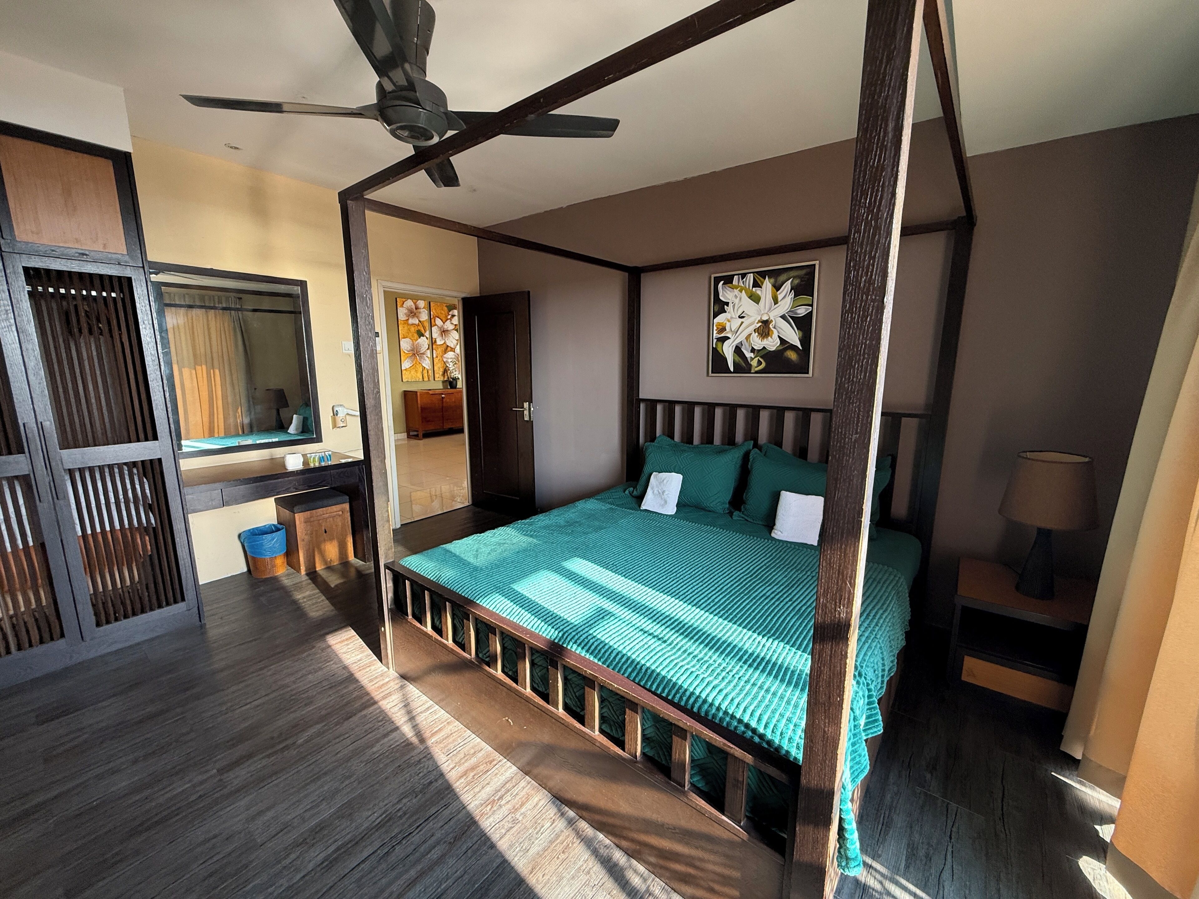 Suite, 3 Bedrooms | Free WiFi, bed sheets