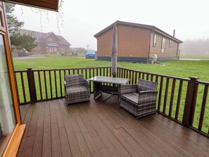 Outdoor dining - Harper's Hideaway (Morpeth)