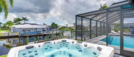 Rumah (3 Bedrooms) | Bagian depan properti