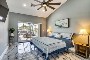 House (3 Bedrooms) | Interior - Luxe Waterfront Cape Coral Home w/ Gulf Access! (Cape Coral)