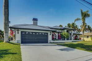 House (3 Bedrooms) | Interior - Luxe Waterfront Cape Coral Home w/ Gulf Access! (Cape Coral)