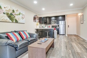 Apartment (1 Bedroom) | Interior - Shop, Hike & Sip Wine: Pleasanton Gem w/ Balcony! (Pleasanton)