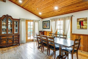 Maison (Multiple Bedrooms) | Intérieur