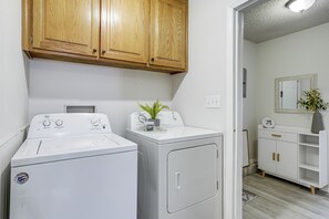 House (3 Bedrooms) | Interior - Visit Route 66! Pet-friendly Joplin Gem w/ Yard (Joplin)