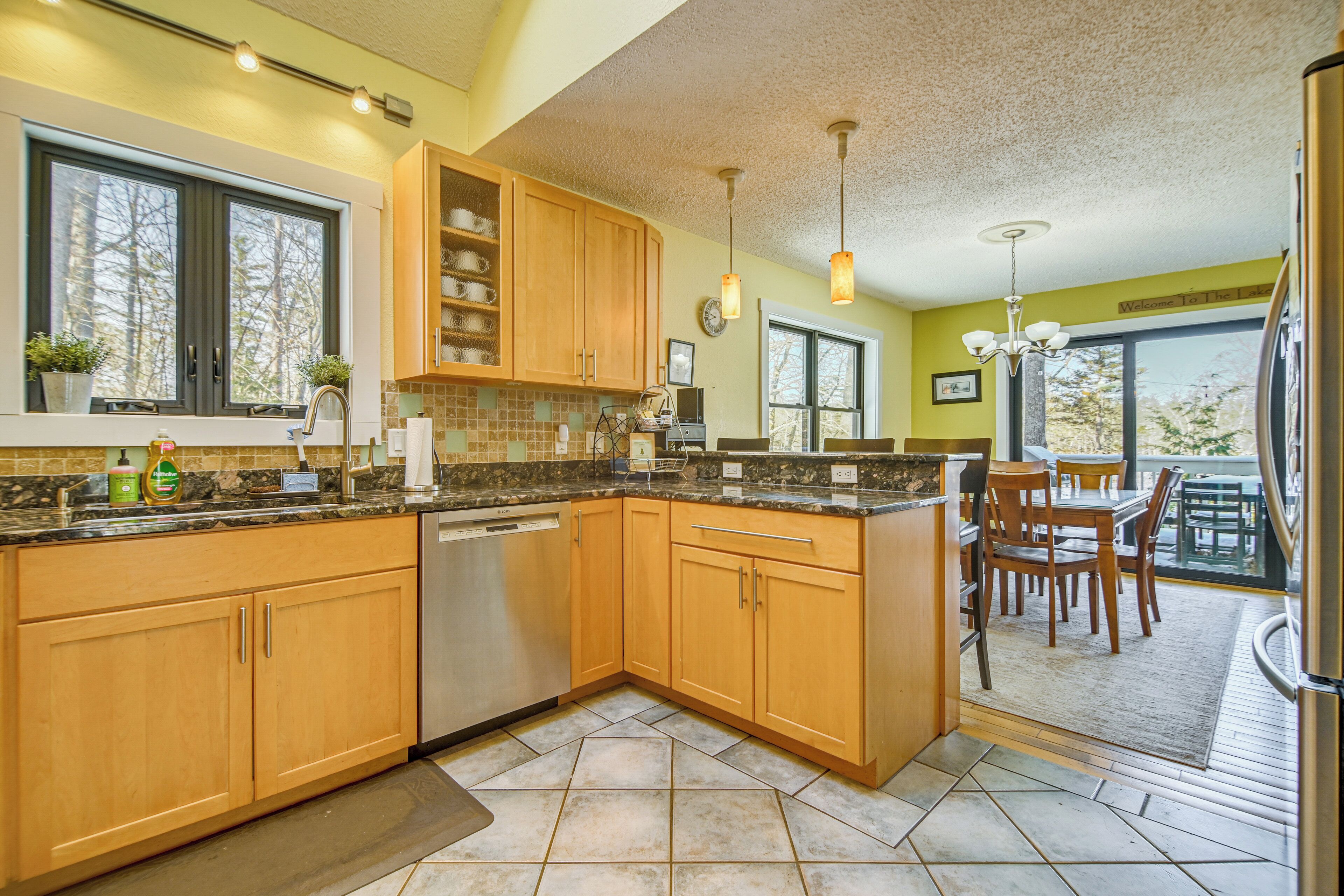 House (5 Bedrooms) | Interior