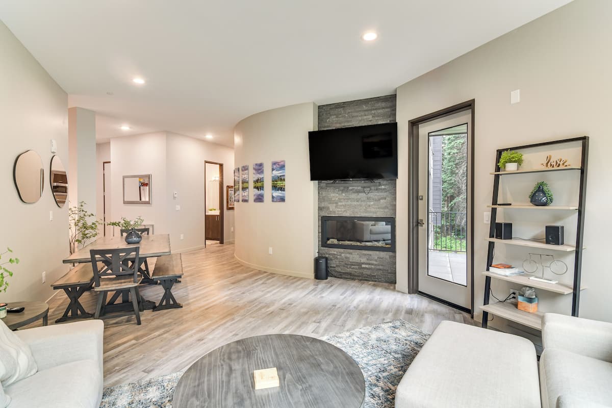 Apartment (2 Bedrooms) | Front of property