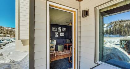 Prime Lift Access! Ski-in/ski-out Brian Head Condo