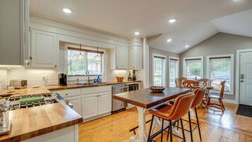 Rumah (1 Bedroom) | Interior