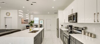 Near Golf & Spring Training: Lehigh Acres Retreat