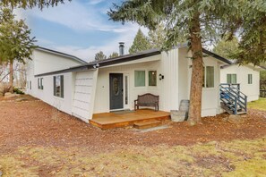 Vista frontal de la propiedad