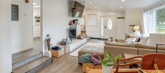 Stunning Mountain Views! Secluded Retreat in Bend
