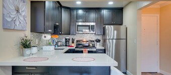 Sip, Golf & Explore: Pleasanton Retreat!