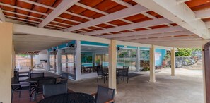 Outdoor dining - Duplex em Angra dos Reis Frente ao Mar com Pier (Angra dos Reis)